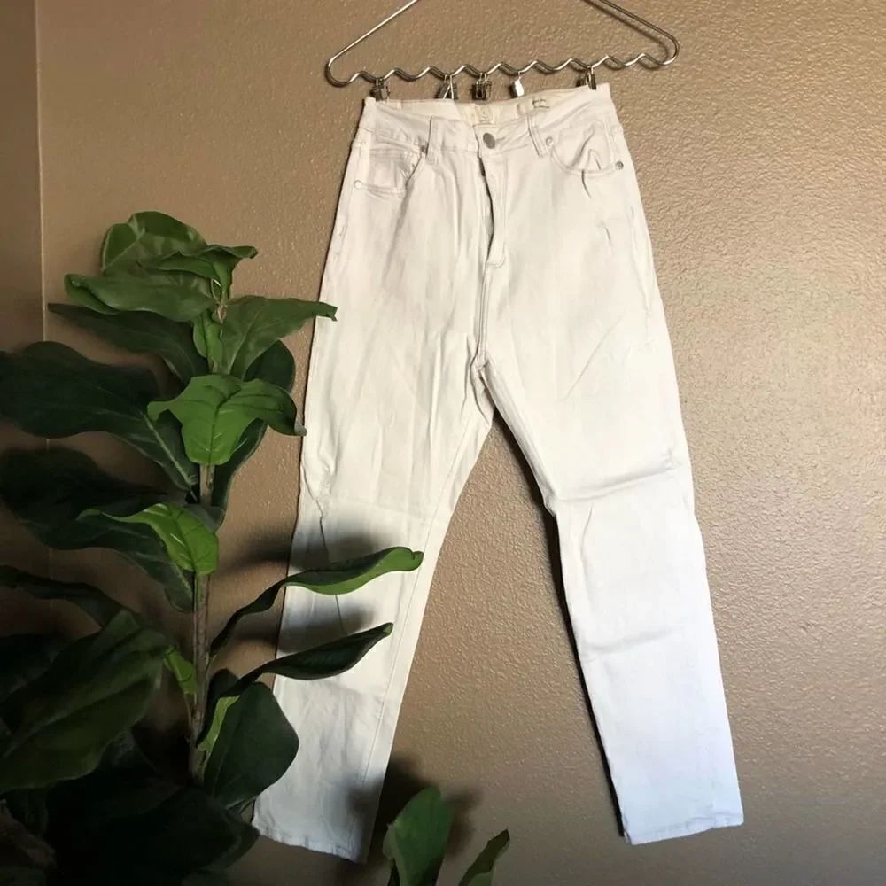Cotton On White High 90s Jeans Size 6